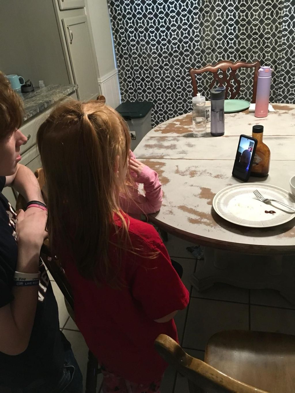 12 Tips for Staying Connected When a Loved One is Away for Medical&nbsp;Treatment